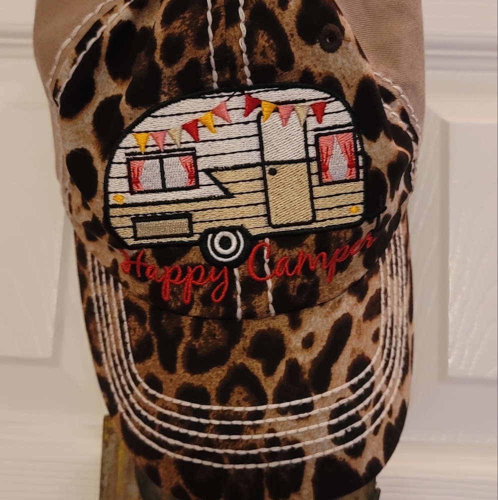 HAPPY CAMPER hat (leopard & tan)